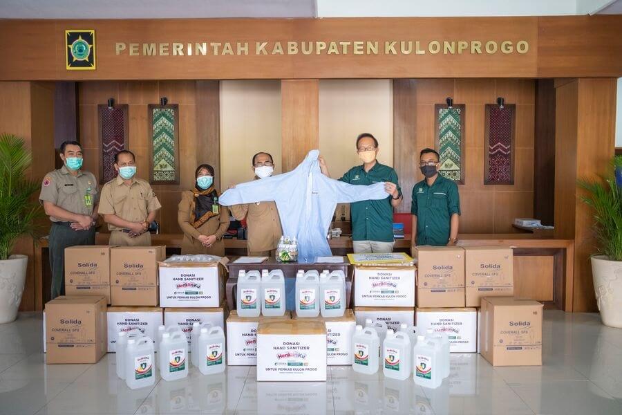 Waralaba Apotek Franchise Apotek Apotek Online Apotek K 24 Indonesia Peduli Dengan Pandemi Apotek K 24 Grup Serahkan Bantuan Pada Pemkab Kulon Progo Diy